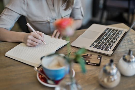 woman-journalling